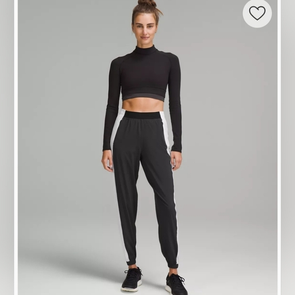 LULULEMON Adapted State High-Rise Jogger: Color block black/white. Size 2 NWT - Picture 1 of 7